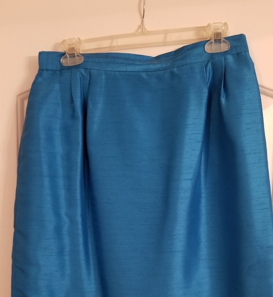 Skirt & Blazet set